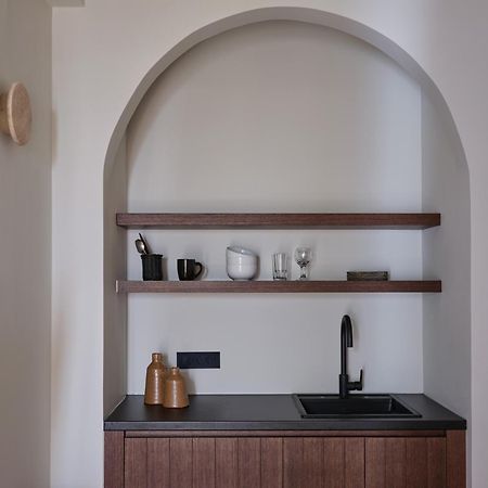 Loizos Stylish Residences Fira  Ngoại thất bức ảnh