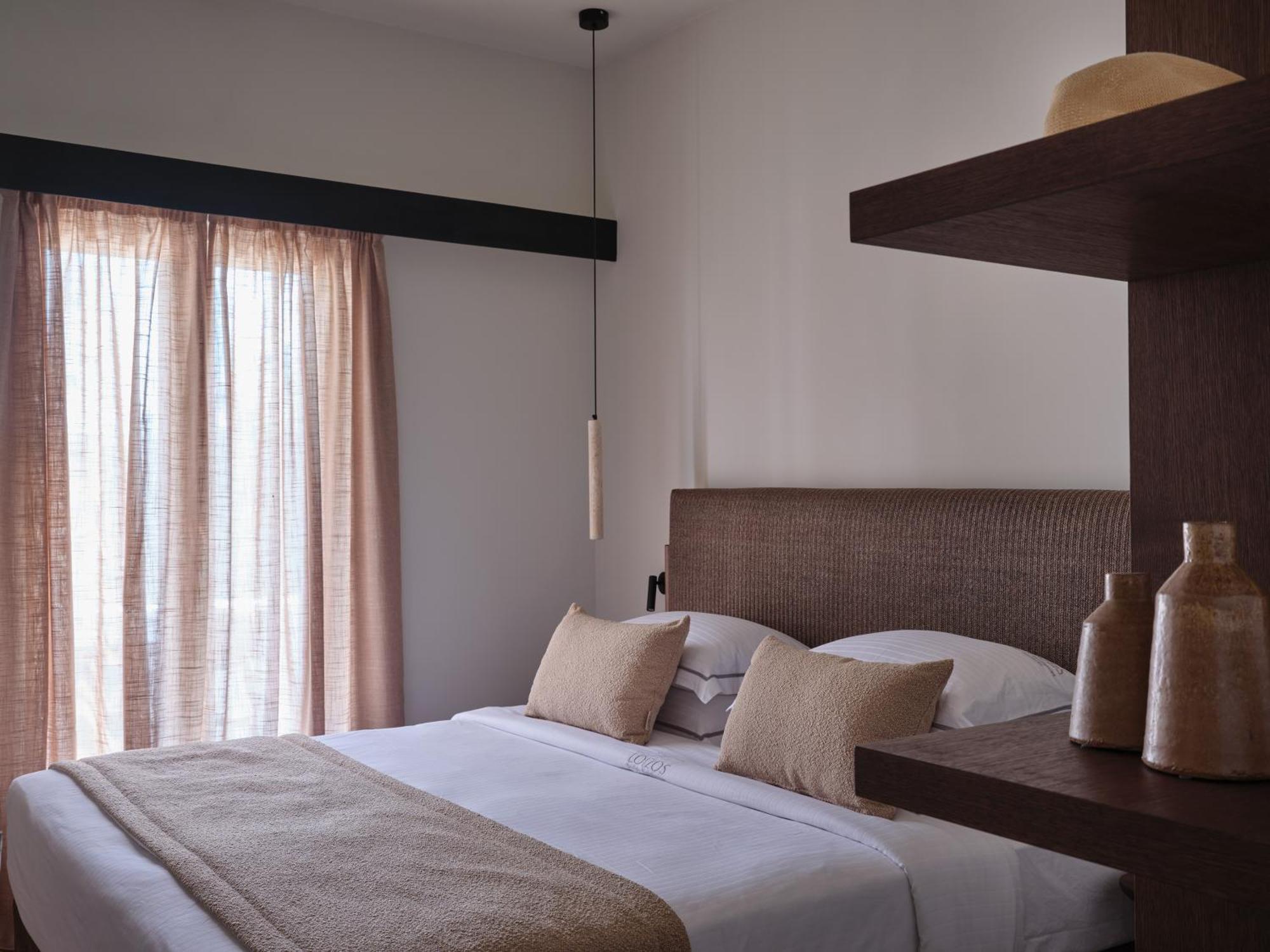 Loizos Stylish Residences Fira  Ngoại thất bức ảnh
